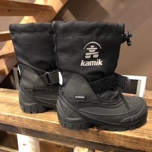Kamik winter boots - toddler size 9